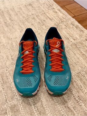On-Running Cloudflow Women Sz 6 Atlantis Flame Lightweight Running Sneakers